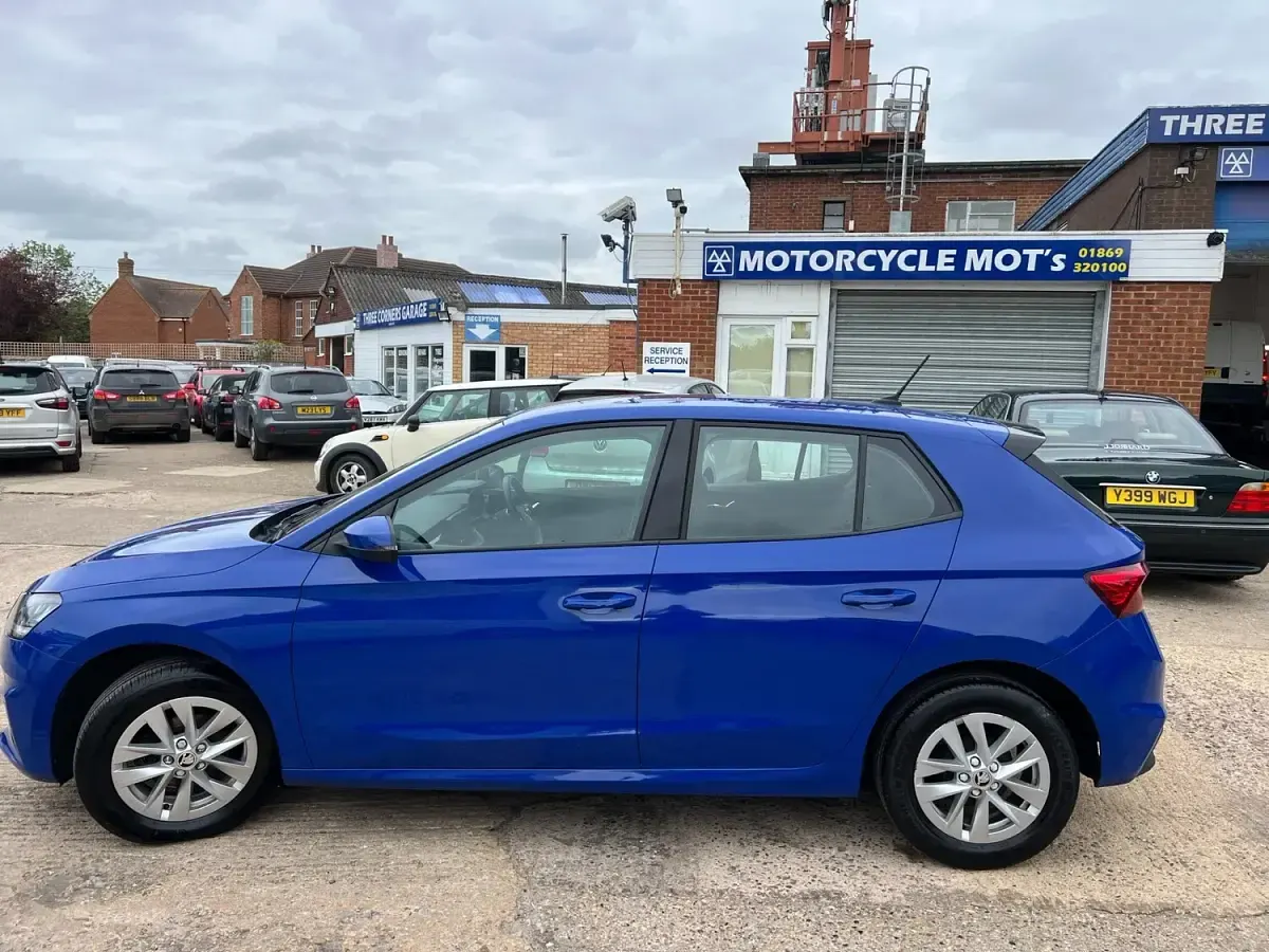 Used Skoda Fabia Comfort 2023 Blue Hatchback