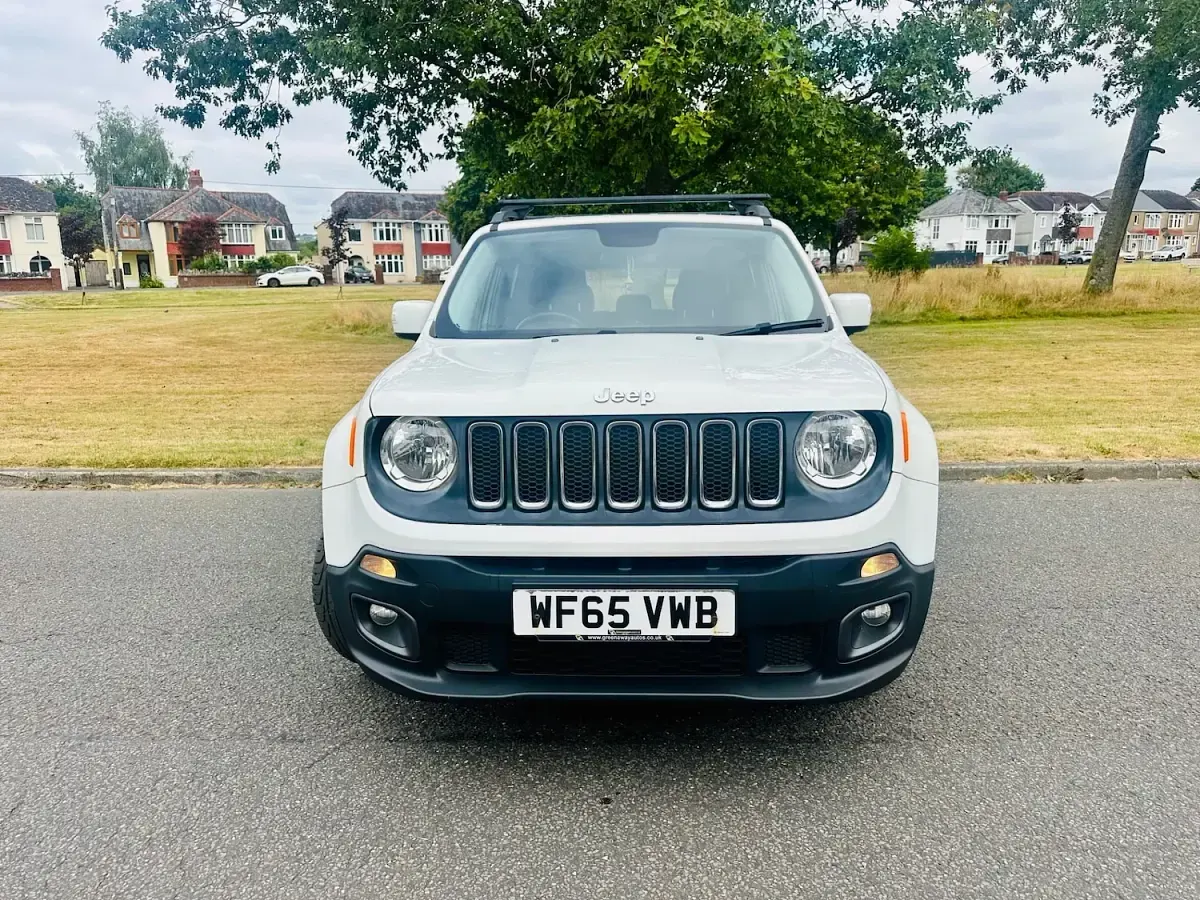 Used Jeep Renegade Longitude 109 HP (80 kW) 2015 White SUV