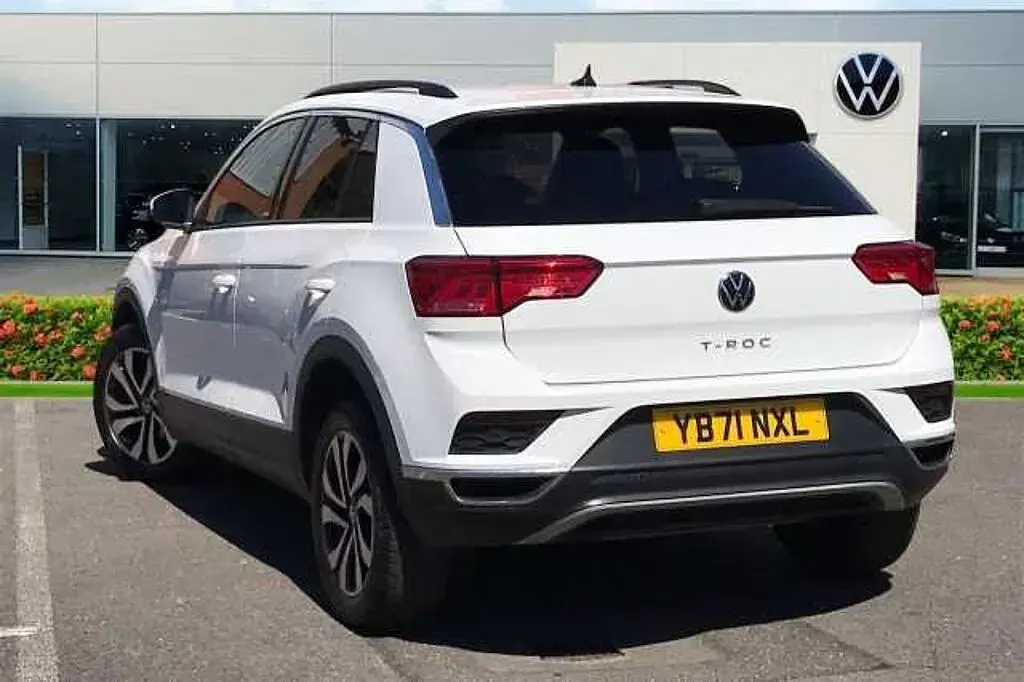 Usado VW T-Roc 150 HP (110 kW) 2022 SUV