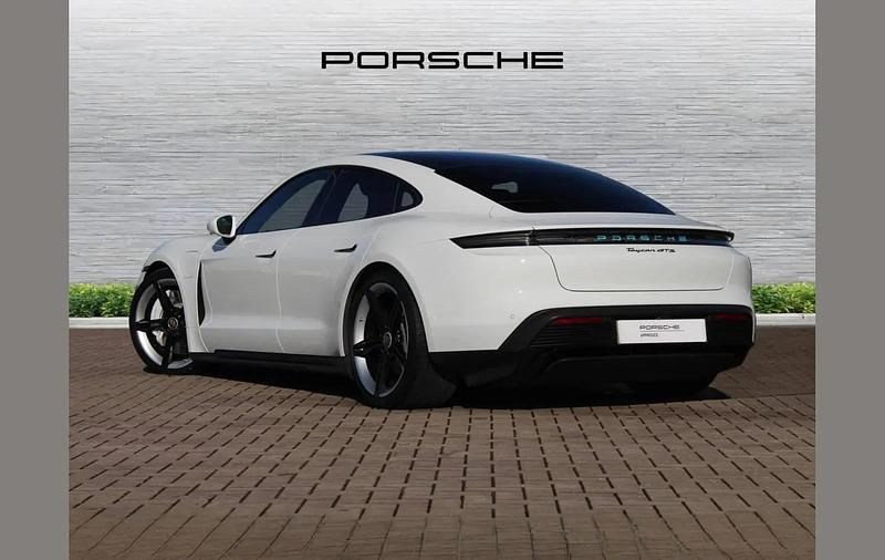 Used Porsche Taycan 439 kW (598 HP) 2022 White Sedan