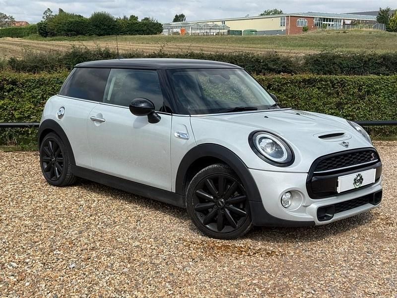Silver Used 2018 Mini Cooper S Hatch Hatchback | £12,229 (Fair price) - Image 1/1