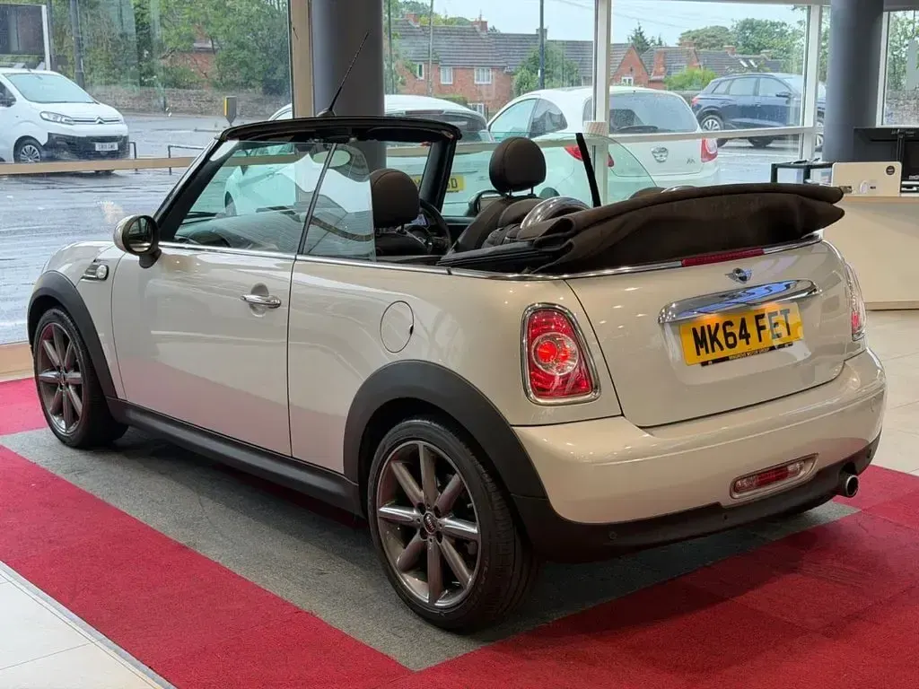 Used Mini ONE 98 HP (72 kW) 2014 Silver Hatchback