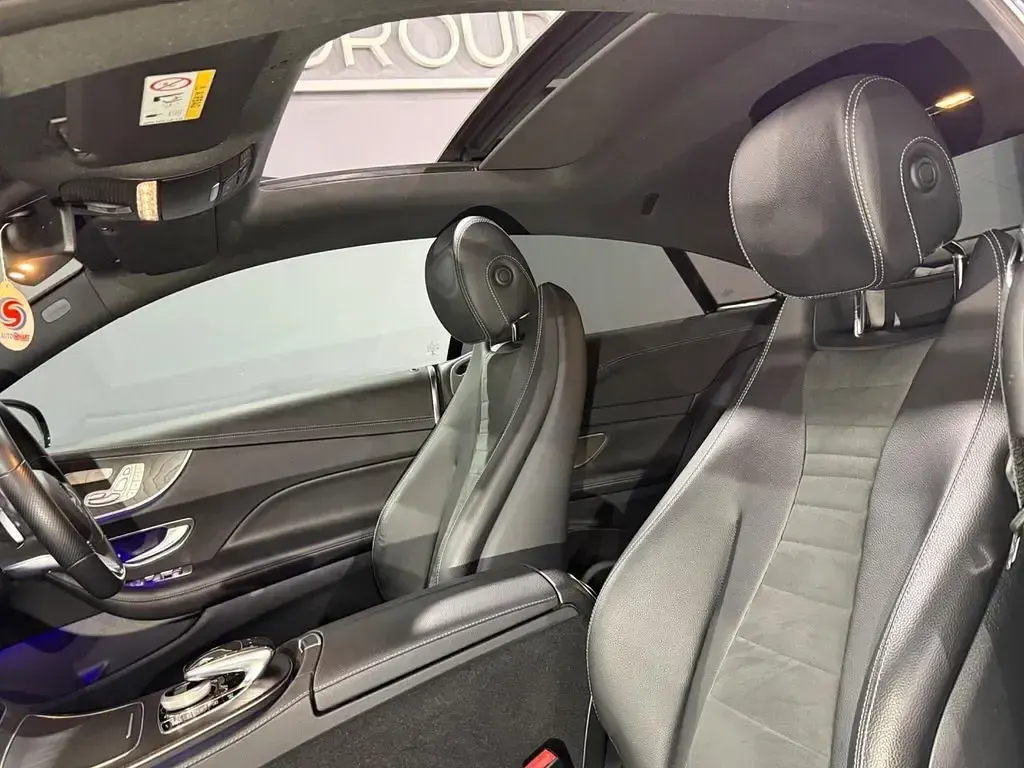 Begagnad Mercedes E350 AMG line 2019 Blå Sportkupé