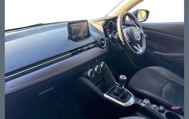 Used Mazda 2 Inclusive 113 HP (83 kW) 2019 Blue Hatchback