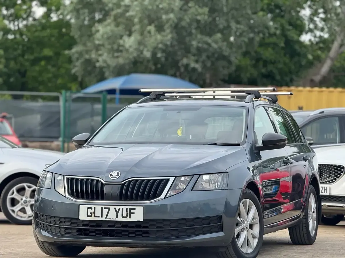 Used Skoda Octavia 115 HP (84 kW) 2017 Grey Estate