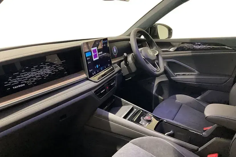 Used VW Tayron Elegance 150 HP (110 kW) 2025 Grenadilla black SUV