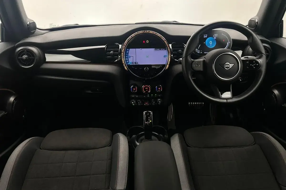 Used Mini Cooper Cabriolet Sport 134 HP (98 kW) 2023 Red Cabriolet