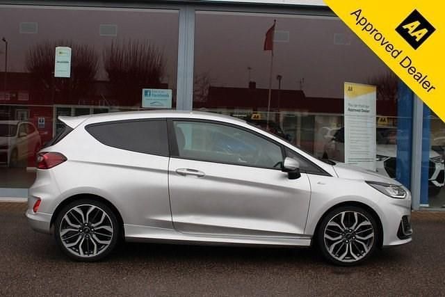 Used Ford Fiesta ST-Line 125 HP (91 kW) 2022 Silver Hatchback