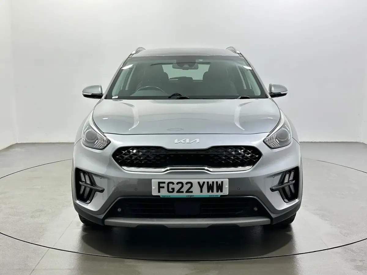 Used Kia Niro 141 HP (103 kW) 2022 Grey SUV
