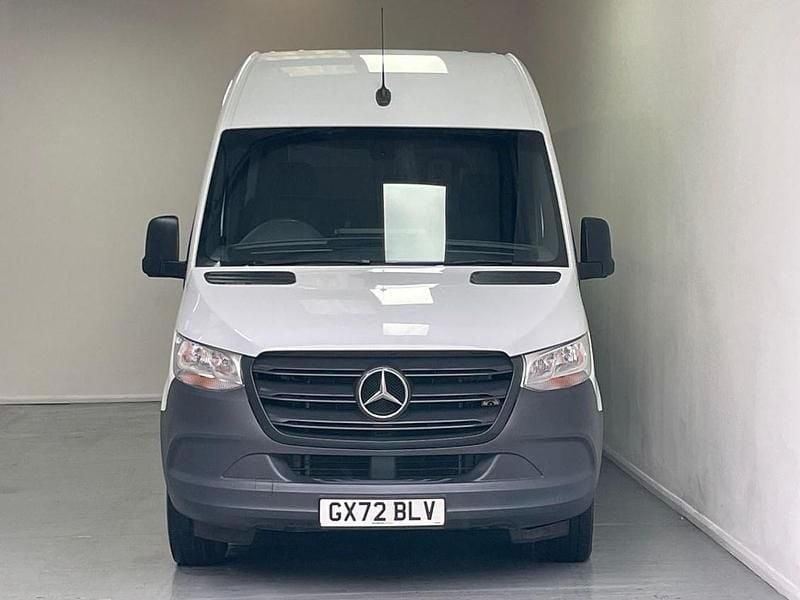 Begagnad Mercedes Sprinter Progressive 150 HK (110 kW) 2023 Vit Van