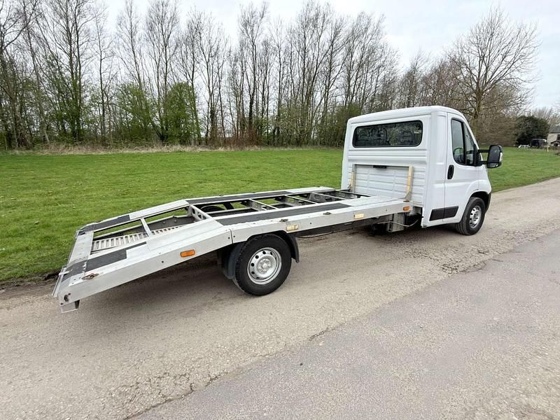 Used Peugeot Boxer 2022 White Van