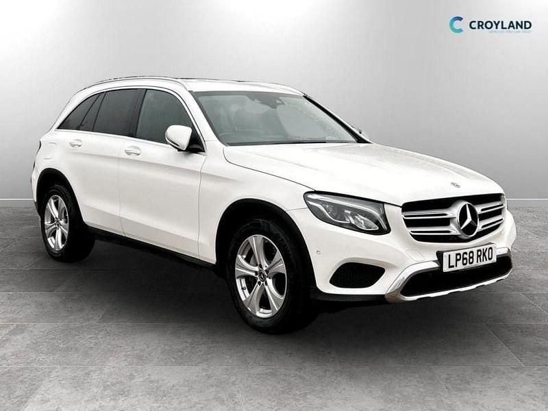 Used Mercedes GLC220 170 HP (125 kW) 2018 White Estate