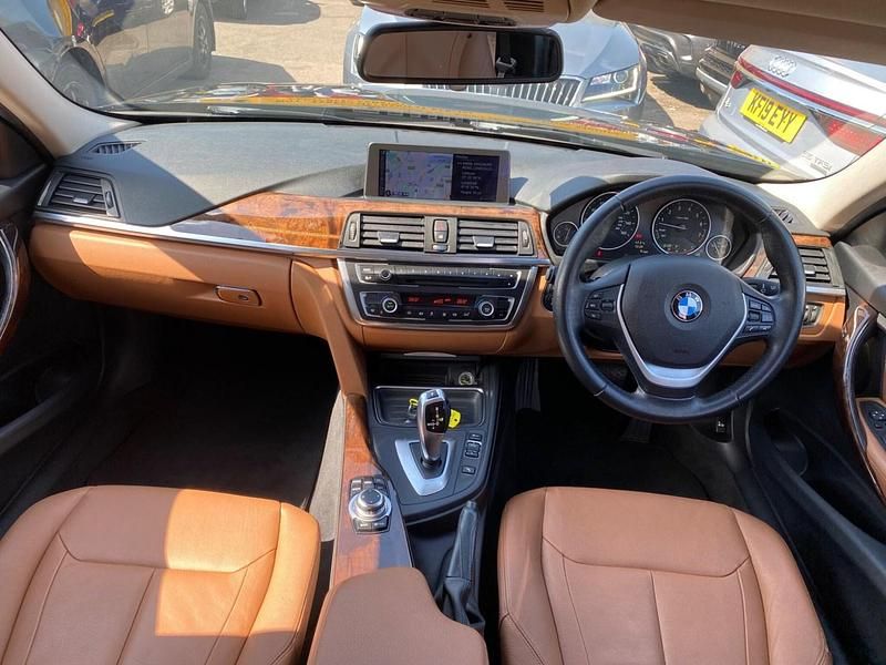 Used BMW 320 Luxury Line 2013 Black Sedan