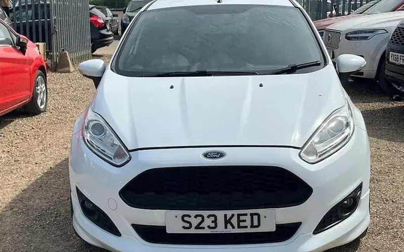 Used Ford Fiesta ST-Line 101 HP (74 kW) 2017 White Hatchback