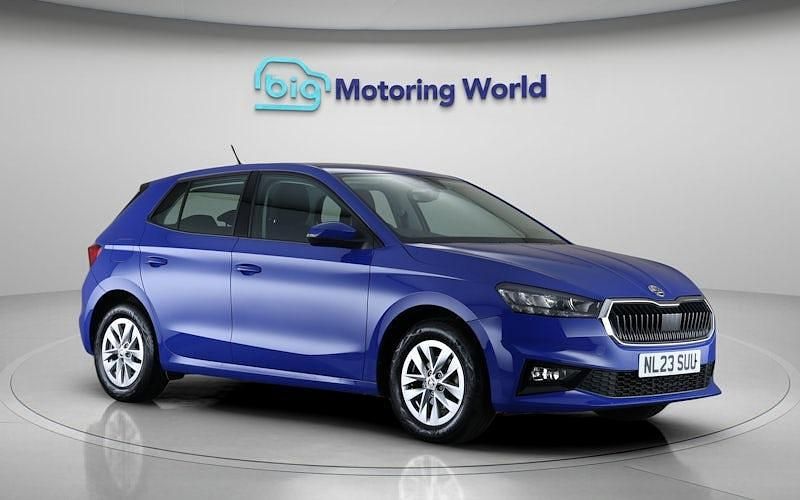 Used Skoda Fabia Comfort 80 HP (58 kW) 2023 Blue Hatchback