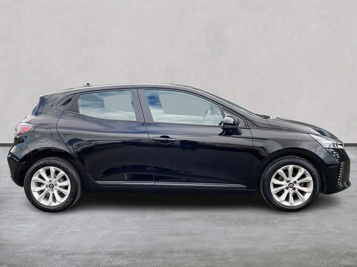 Used Renault Clio Evolution 90 HP (66 kW) 2024 Black Hatchback