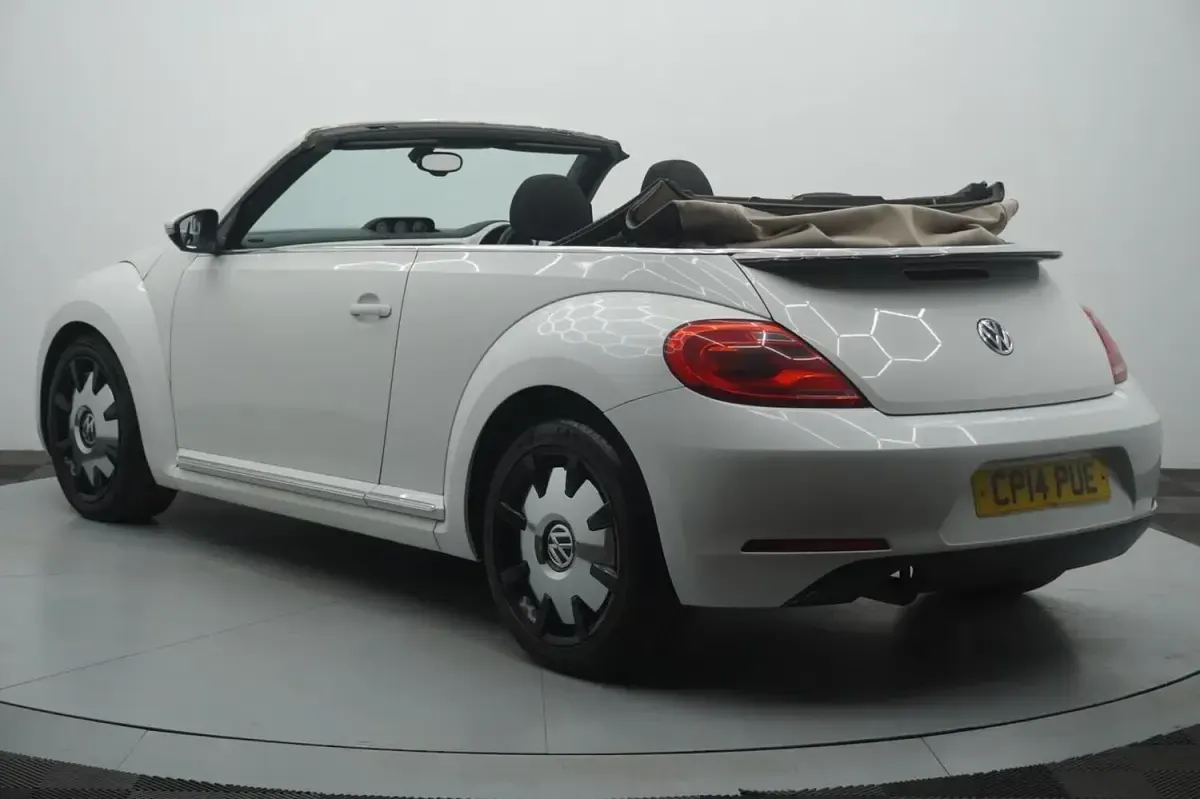 Used VW Beetle Design 2014 White Hatchback