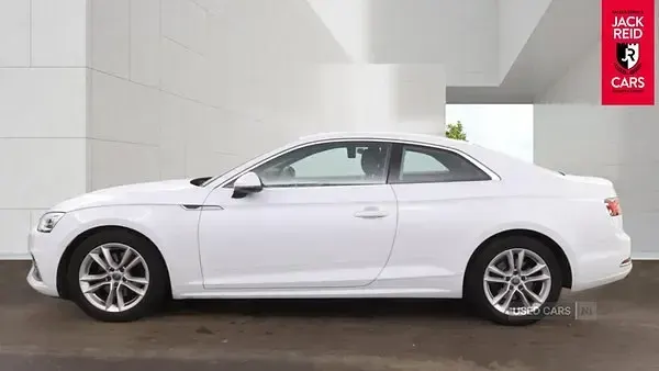 Usado Audi A5 Sport 150 HP (110 kW) 2018 Branco Coupé
