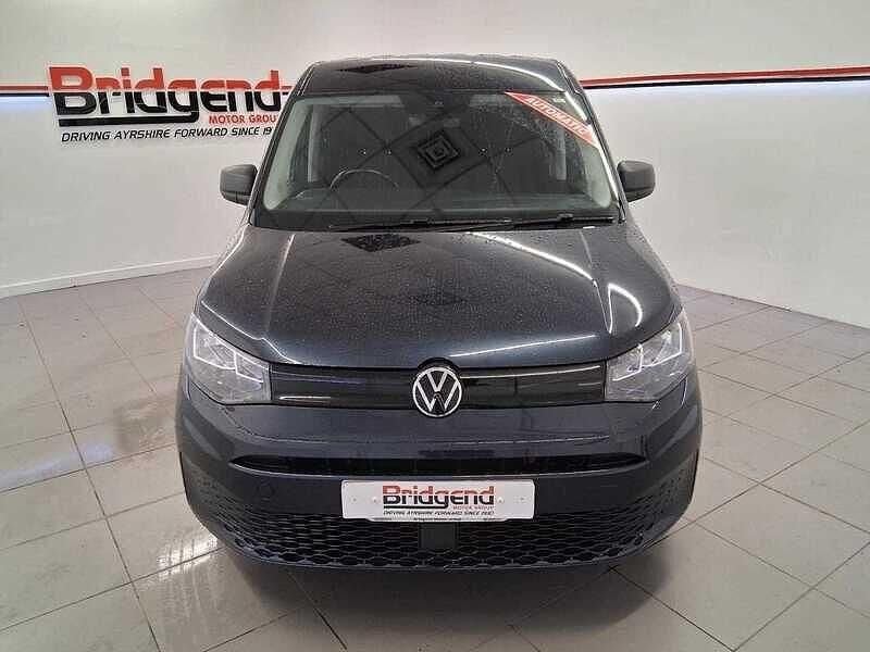Used VW Caddy Maxi 122 HP (89 kW) 2021 Blue MPV