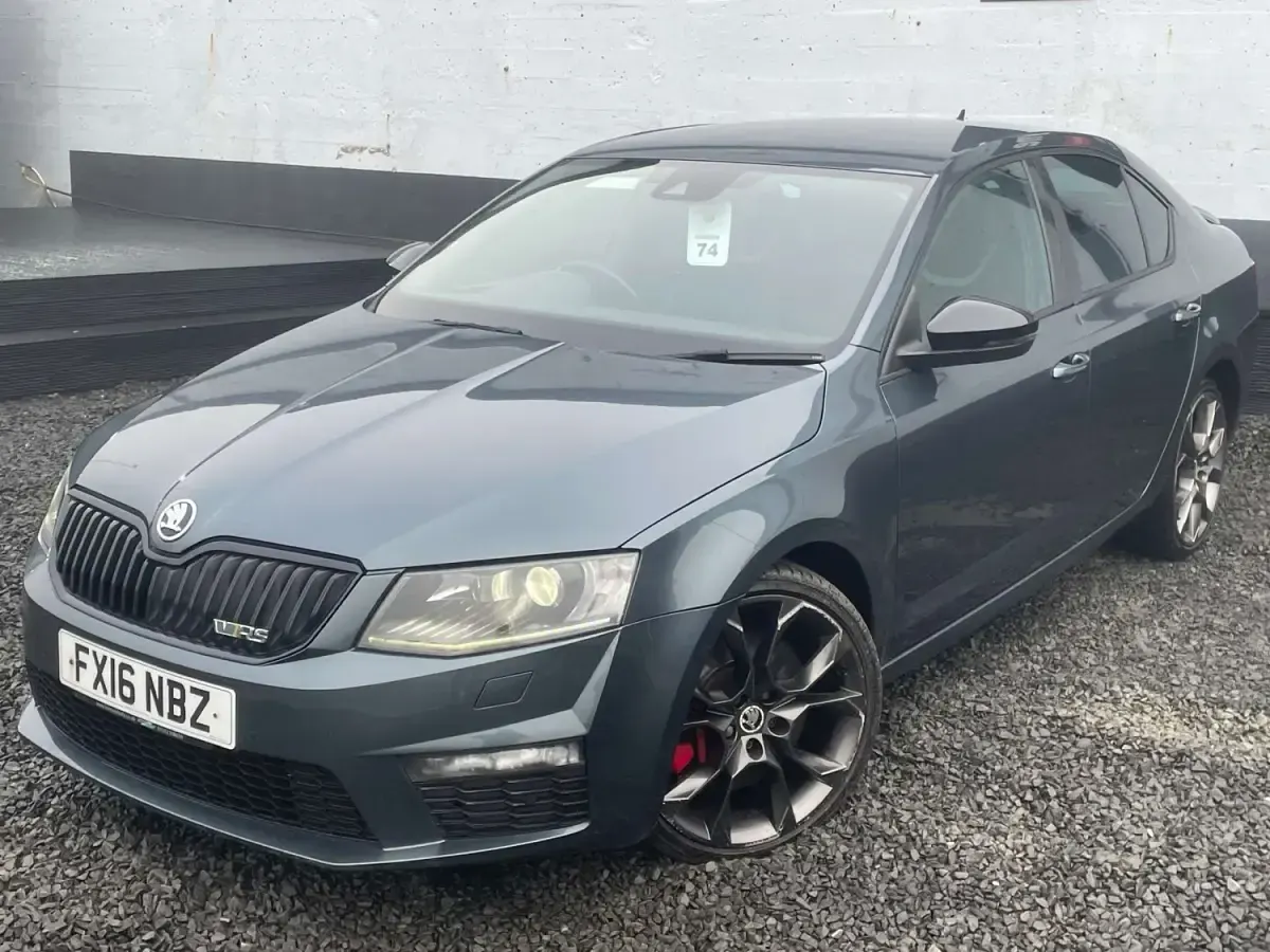 Używany Skoda Octavia vRS 2016 Szary Hatchback