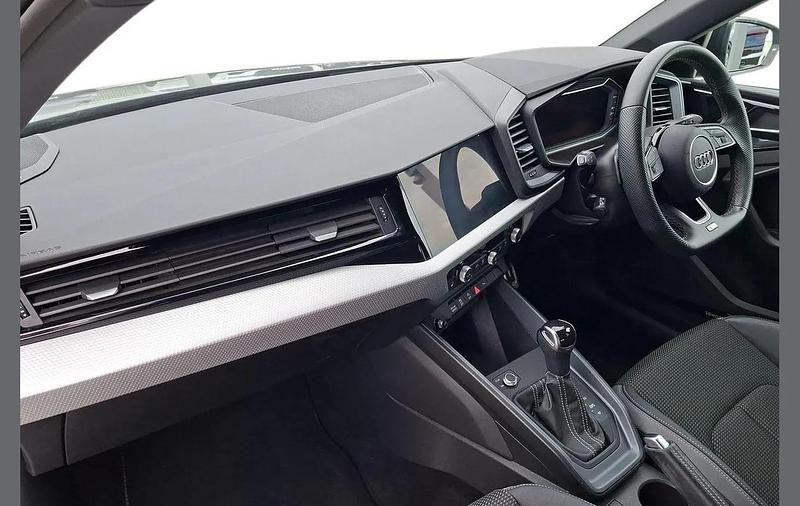 Used Audi A1 Black Edition 108 HP (79 kW) 2022 Grey SUV