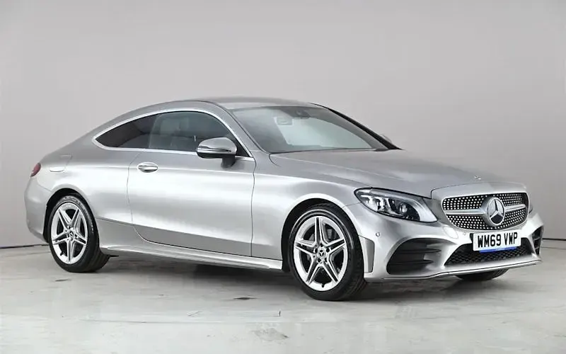 Usado Mercedes C200 AMG Line Premium 184 HP (135 kW) 2020 Coupé