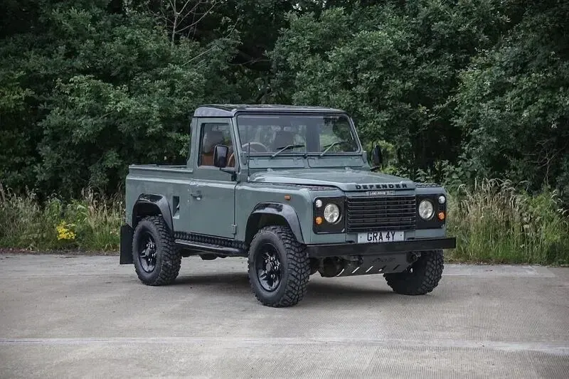 Used Land Rover Defender 90 HP (66 kW) 1988 White SUV
