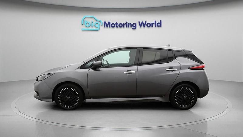 Used Nissan Leaf N-Connecta 110 kW (150 HP) 2024 Hatchback