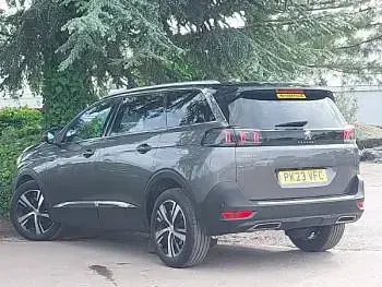 Second-hand Peugeot 5008 GTi 131 CP (96 kW) 2023 Gri SUV