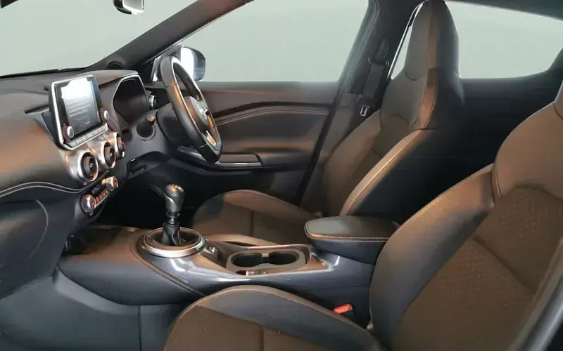 Używany Nissan Juke N-Connecta 114 KM (83 kW) 2023 Czarny SUV