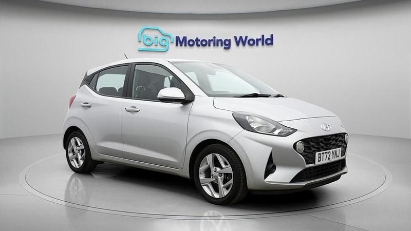 Used Hyundai i10 SE 84 HP (61 kW) 2023 Grey Hatchback