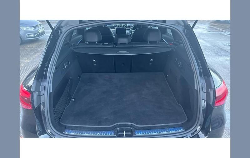 Used Mercedes GLC300e AMG Line Premium Plus 254 HP (186 kW) 2025 Black SUV