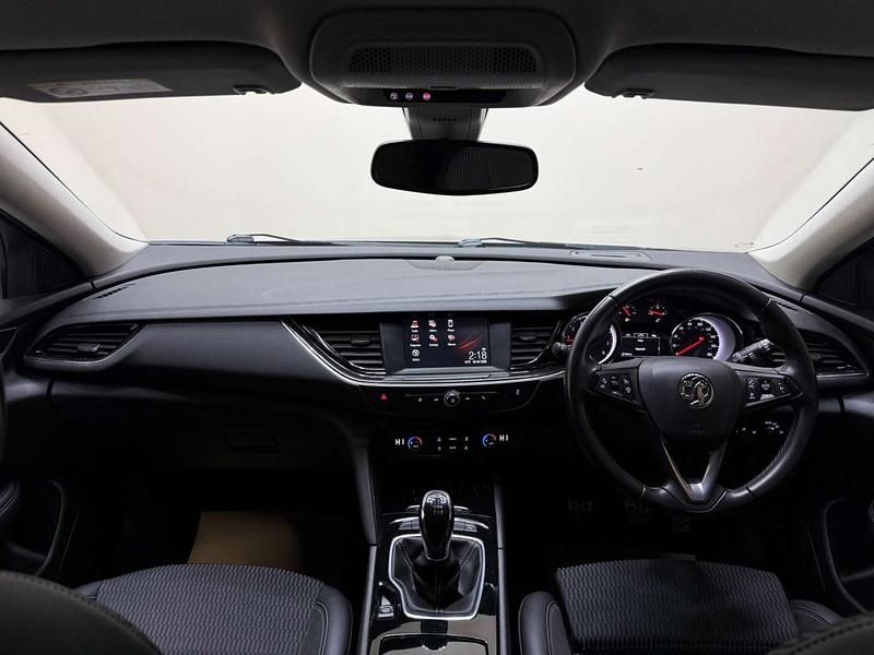 Used Vauxhall Insignia SRi 2018 Blue Hatchback