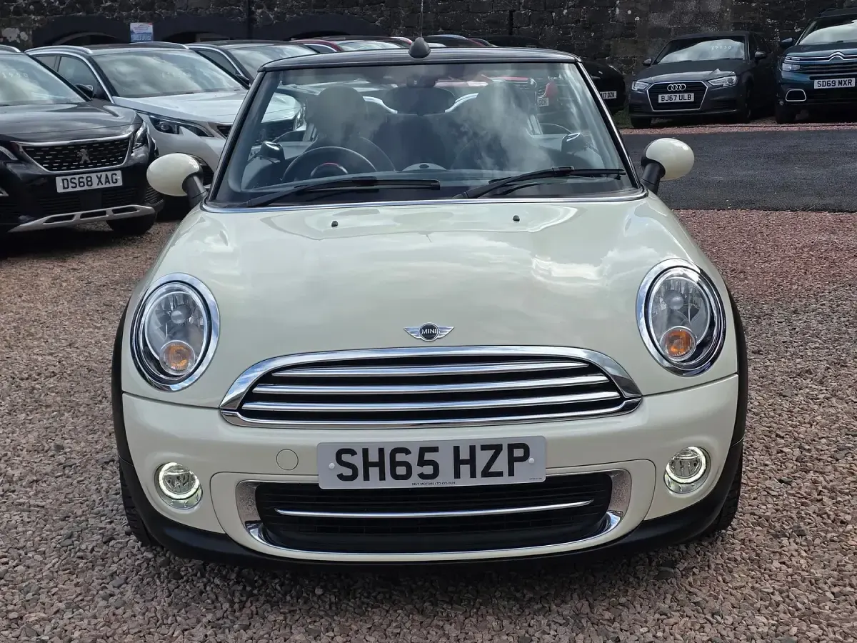 Used Mini Cooper Cabriolet 122 HP (89 kW) 2015 White Cabriolet