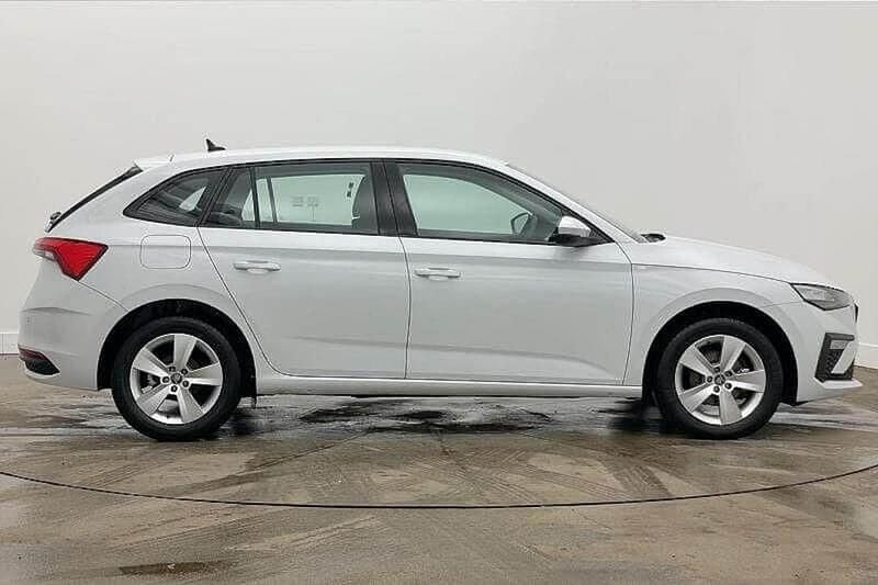 Used Skoda Scala SE 113 HP (83 kW) 2025 White Hatchback