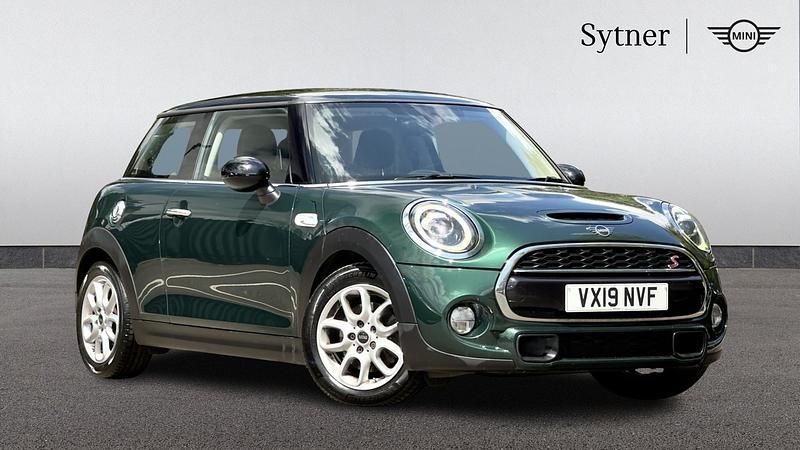 Green Used 2019 Mini Cooper S Classic Hatchback | £13,750 (Good price) - Image 1/4