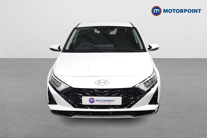 Used Hyundai i20 Premium 2025 White Hatchback