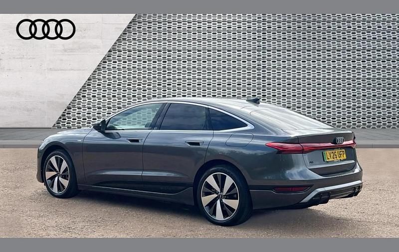 Novo Audi A6 e-tron S-Line 210 kW (286 HP) 2026 Cinzento Citadino