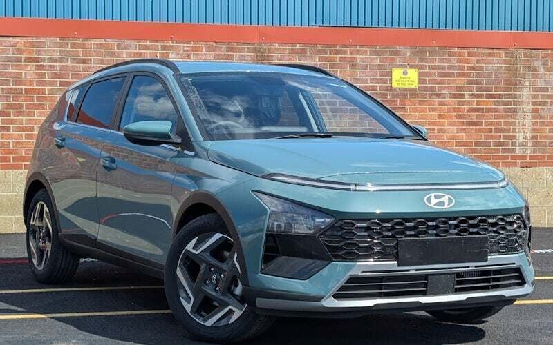 New 2025 Hyundai Bayon Premium SUV | £23,197 (Fair price) - Image 1/4