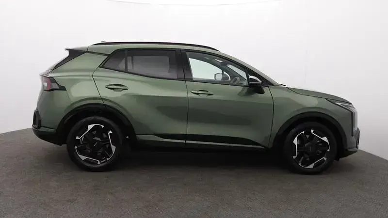 Used Kia Sportage GT-Line 147 HP (108 kW) 2025 Green SUV