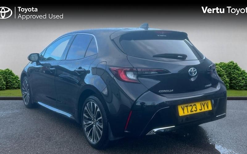 Used Toyota Corolla Design 140 HP (102 kW) 2026 Hatchback