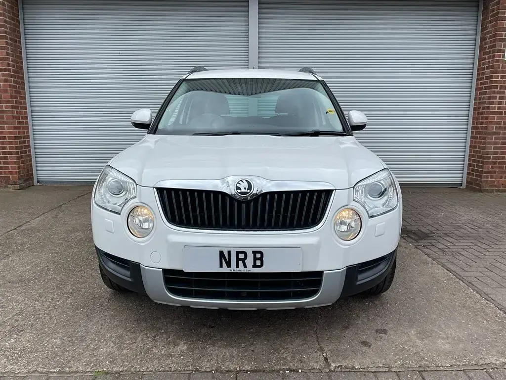 Used Skoda Yeti Elegance 140 HP (102 kW) 2013 White SUV