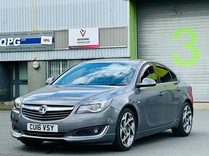 Second-hand Vauxhall Insignia SRi 2016 Gri Hatchback