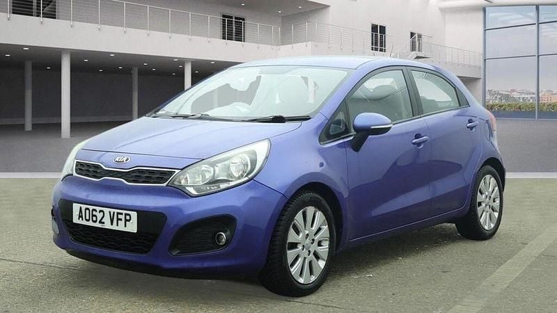 Used Kia Rio 107 HP (78 kW) 2012 Blue Hatchback