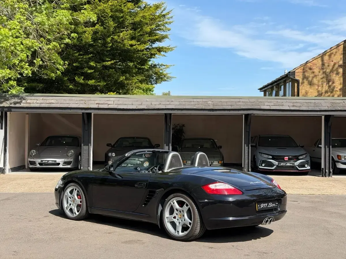 Usado Porsche Boxster 280 HP (205 kW) 2005 Preto Cabrios