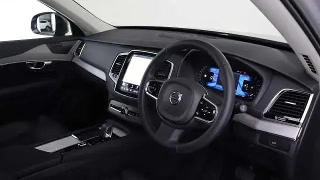 Used Volvo XC90 Plus 235 HP (172 kW) 2023 SUV