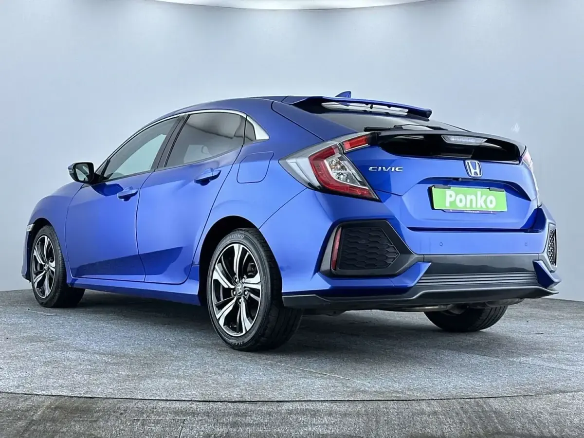Używany Honda Civic SR 126 KM (92 kW) 2019 Niebieski Hatchback