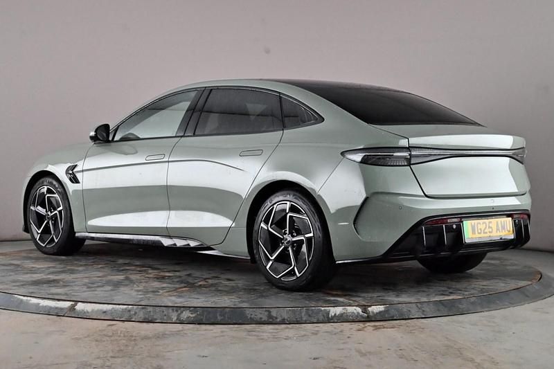 Used BYD Seal 389 kW (530 HP) 2025 Green Sedan