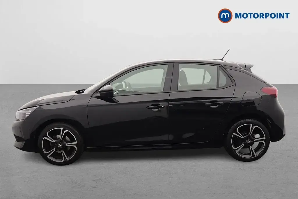 Second-hand Vauxhall Corsa 75 CP (55 kW) 2023 Negru Hatchback