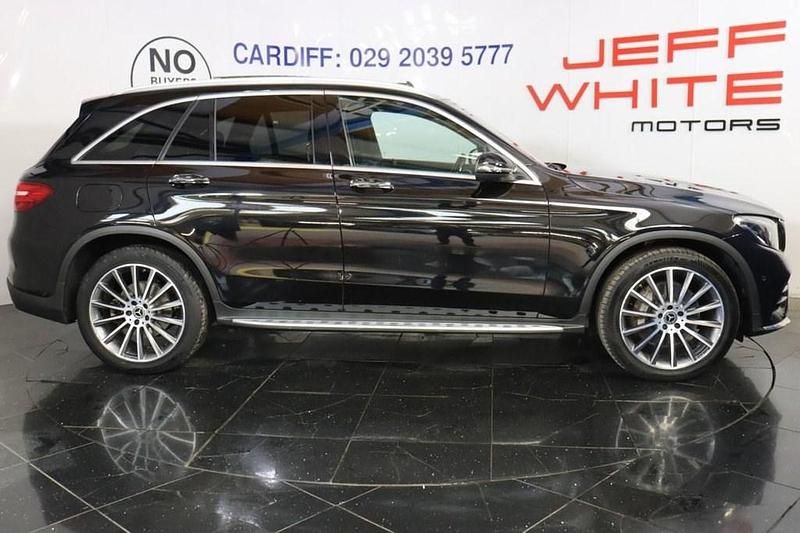 Used Mercedes GLC250 AMG line 2018 Black